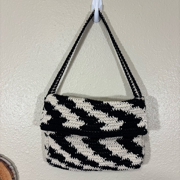 Wild Fable Crochet Cream Black Chevron Print Shoulder Bag - Picture 2 of 5